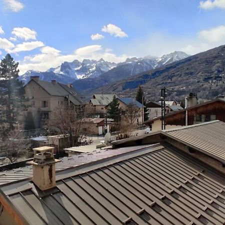 Maison calme indépendante et vue sur les montagnes Briançon Exterior foto